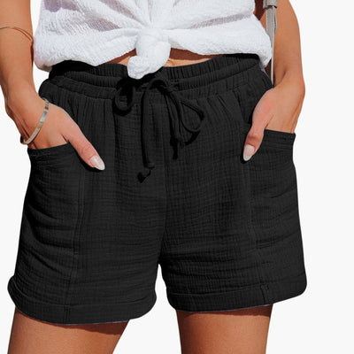 MIRAVO | Let Sommer-Shorts – Model Emma